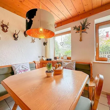 Apartment Alpines Wohlfühl-apartment Oplus Oberstaufen